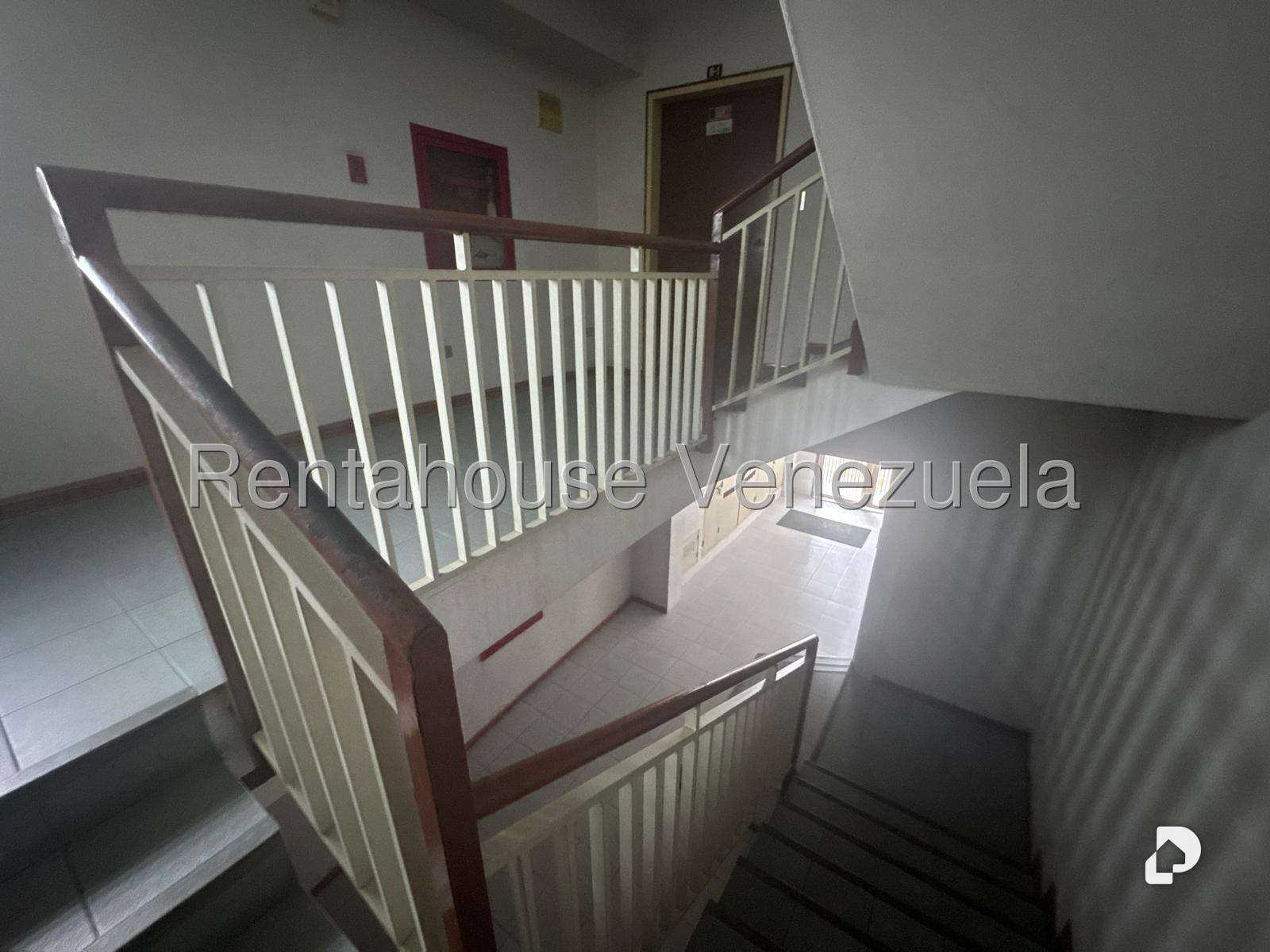 Local comercial en Baruta, Caracas – 14