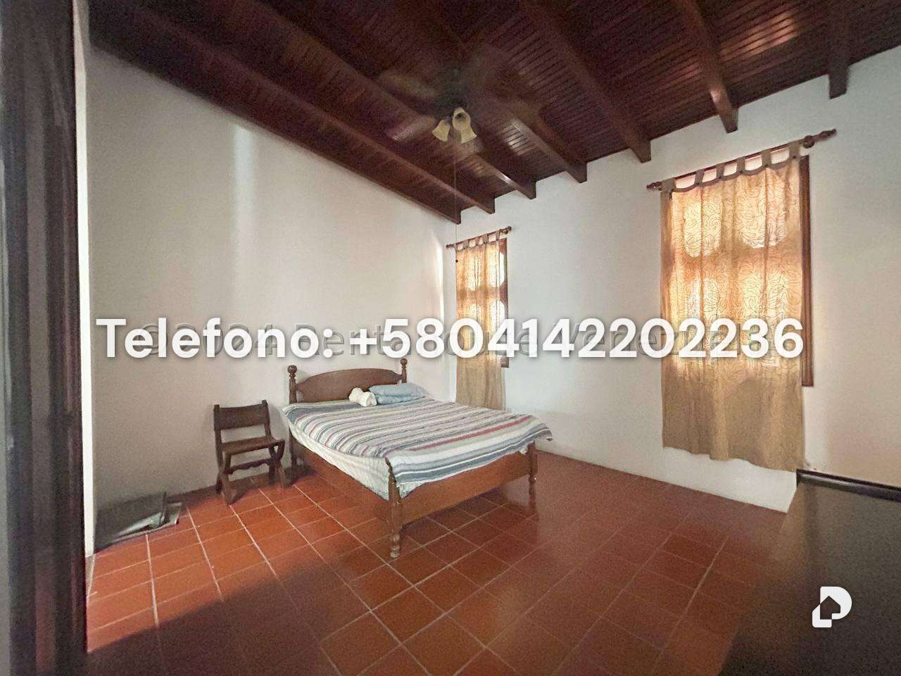 Casa en Prados del Este, Caracas – 30