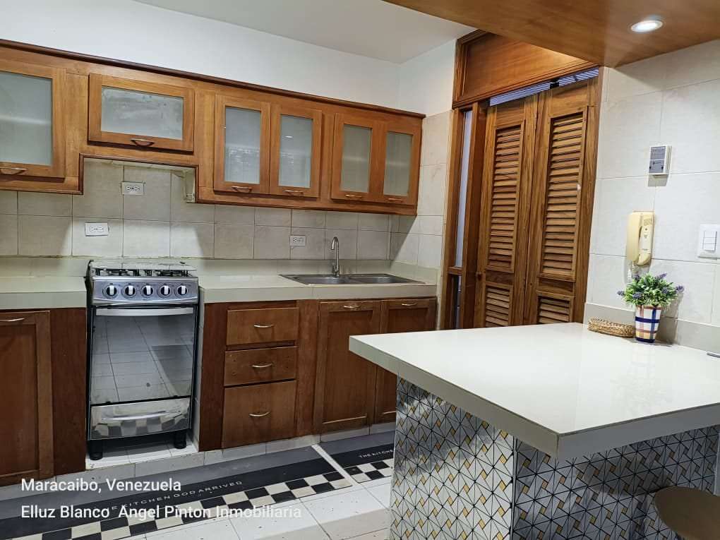 Apartamento en Milagro Norte, Maracaibo - 1