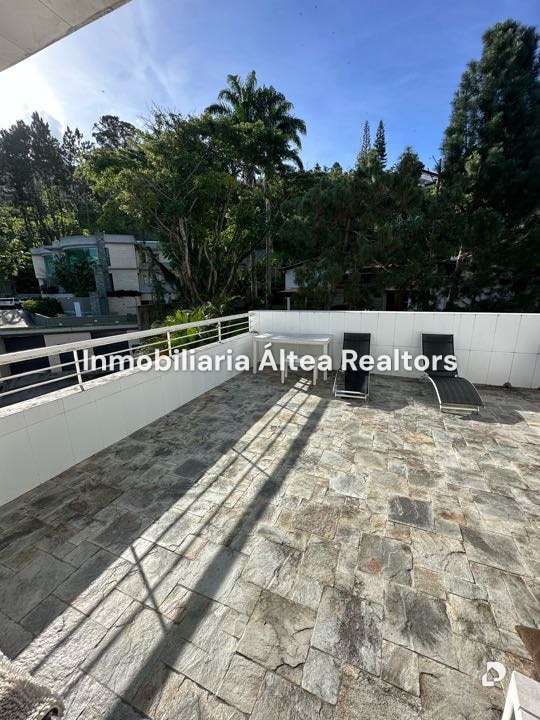 Casa en La Lagunita, Caracas – 10