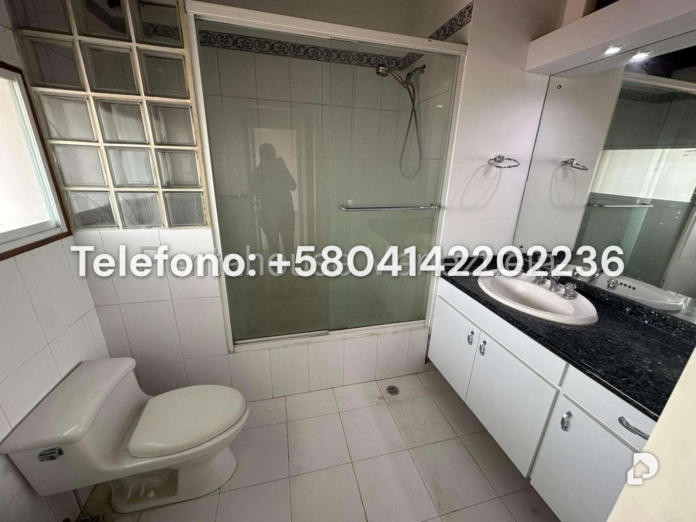 Casa en Lomas de La Lagunita, Caracas – 33