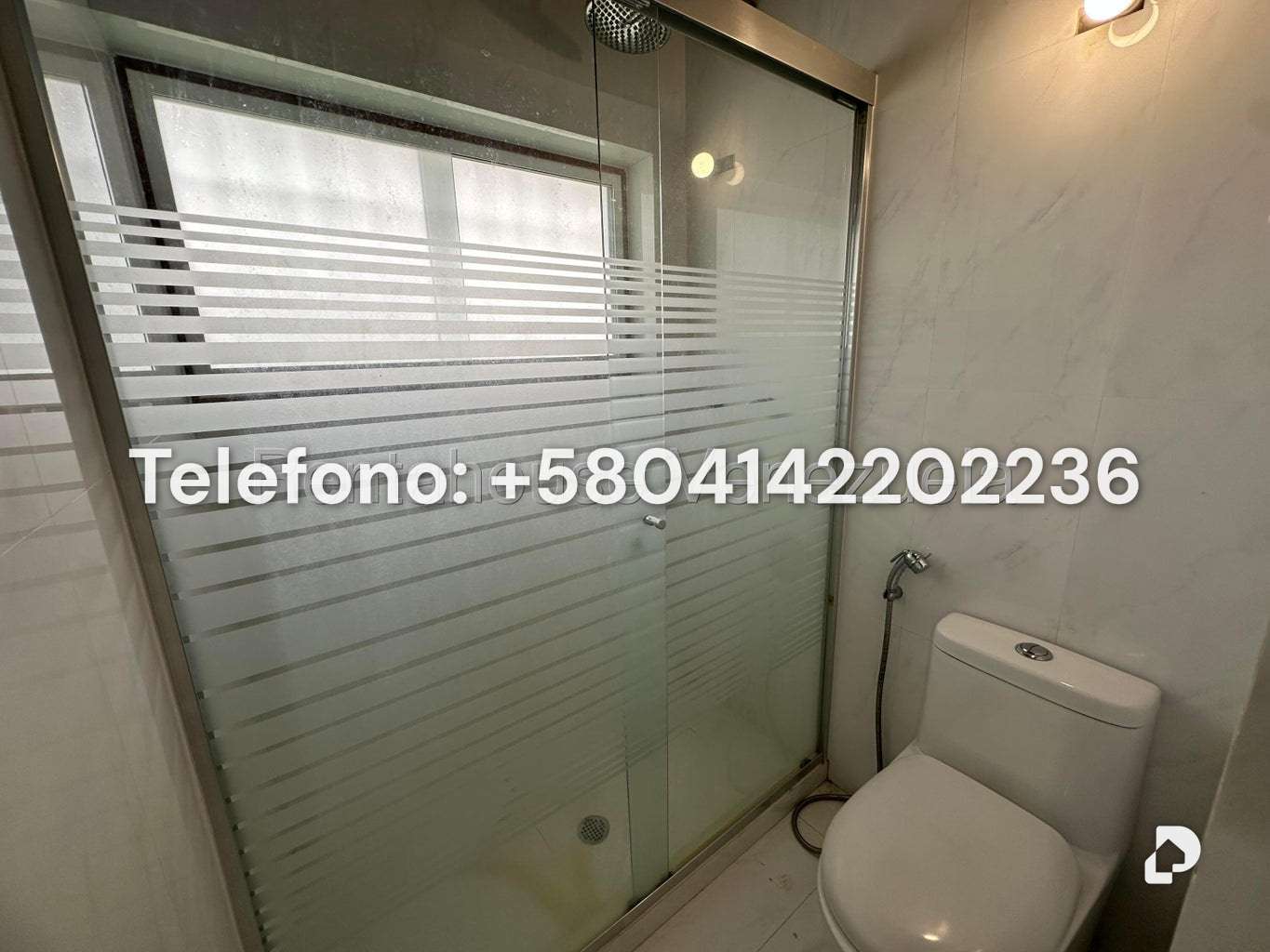 Casa en Lomas de La Lagunita, Caracas – 38