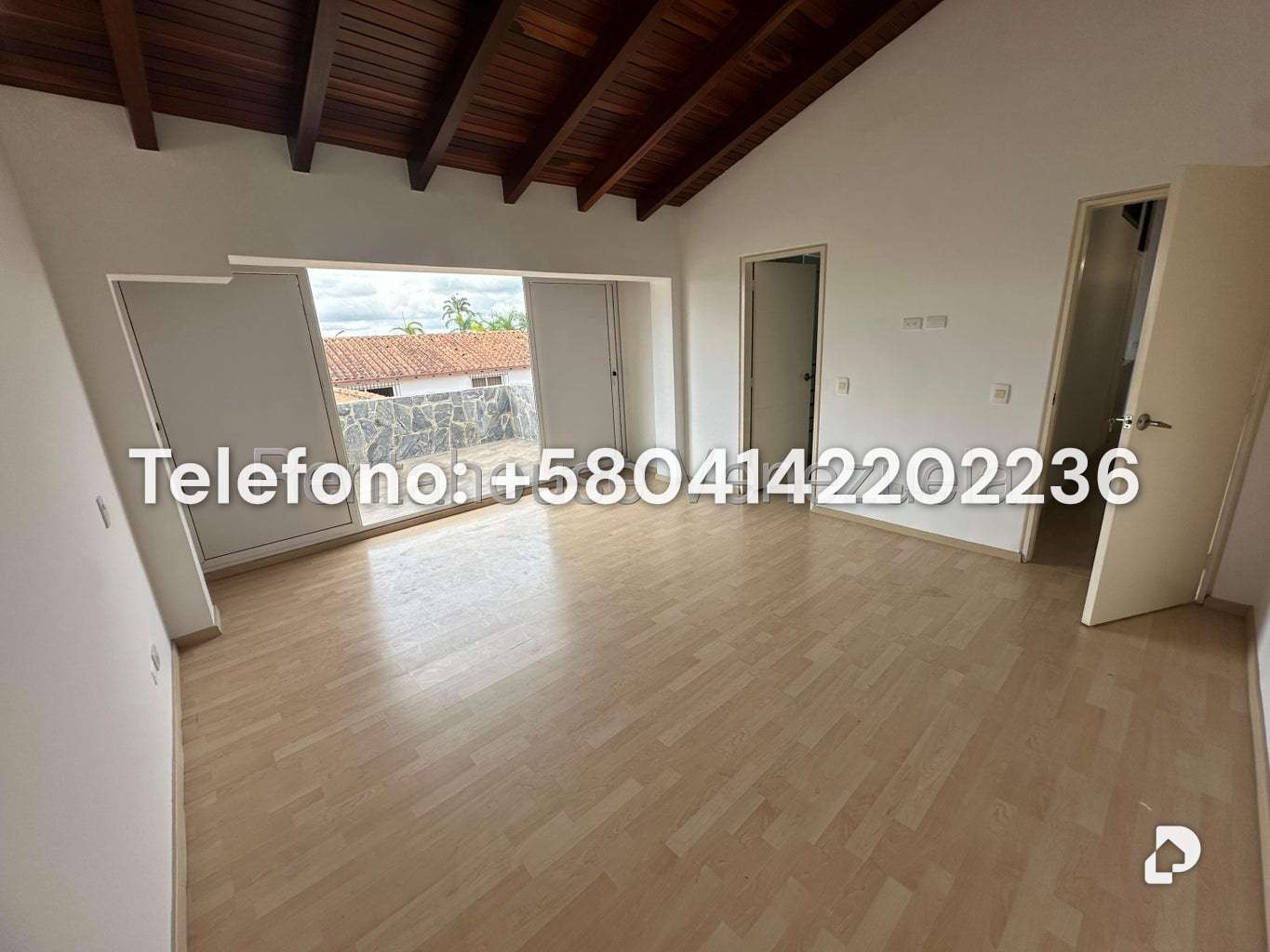 Casa en Lomas de La Lagunita, Caracas – 24