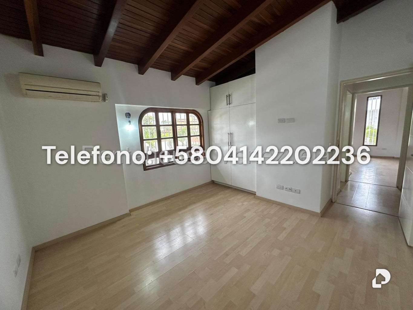 Casa en Lomas de La Lagunita, Caracas – 40