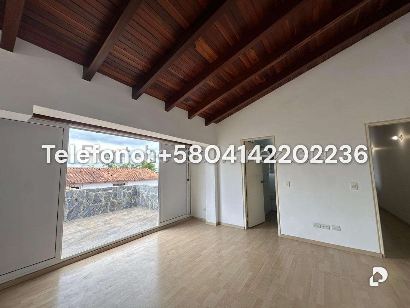 Casa en Lomas de La Lagunita, Caracas – 25