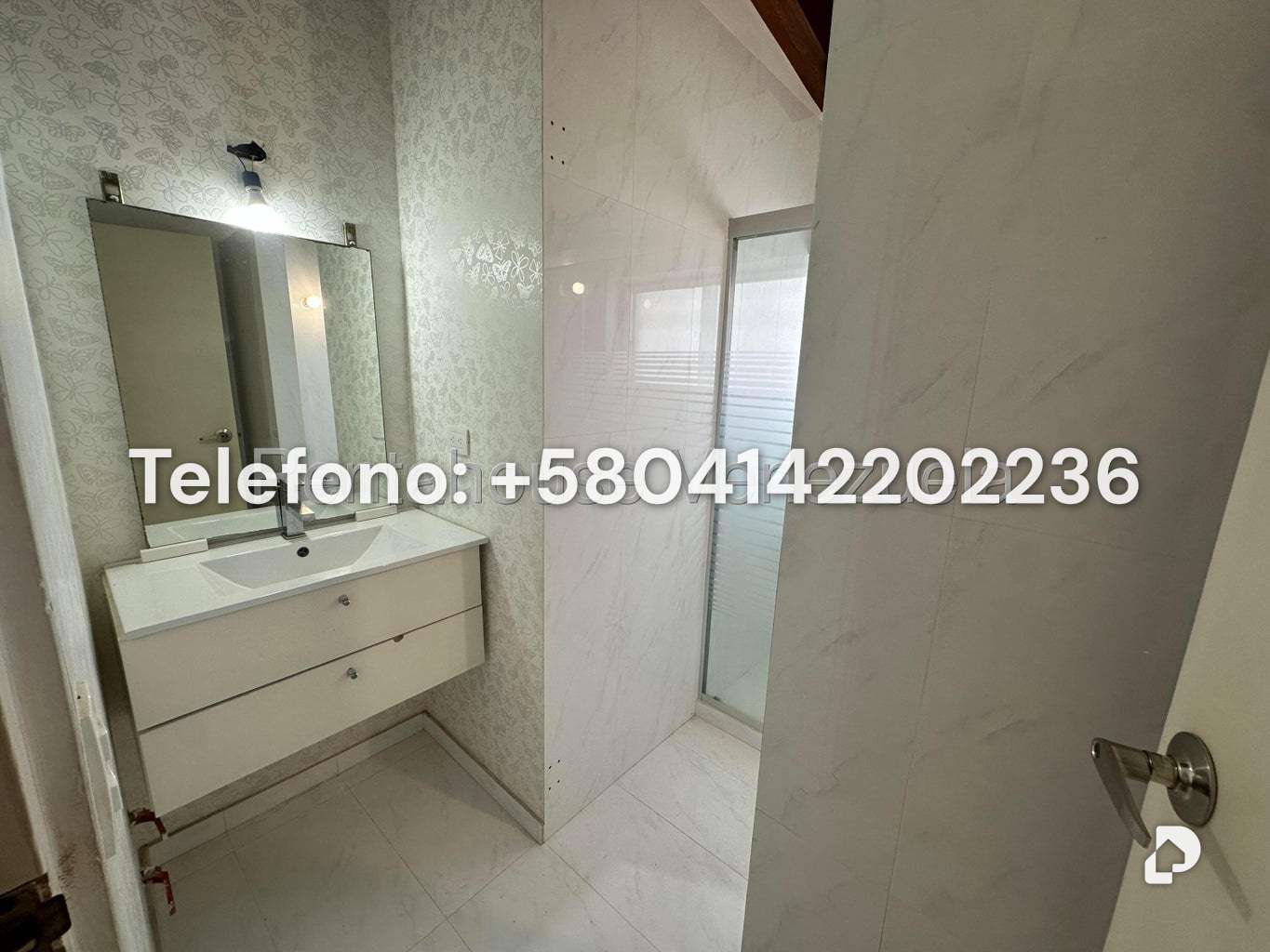 Casa en Lomas de La Lagunita, Caracas – 37