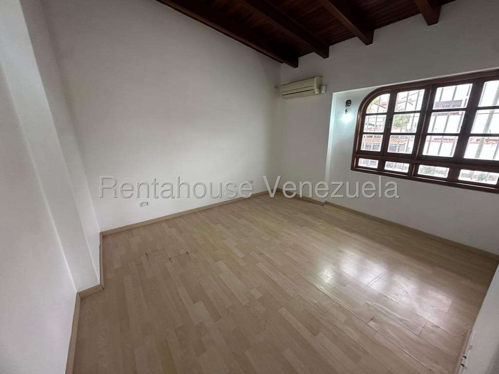 Casa en Lomas de La Lagunita, Caracas