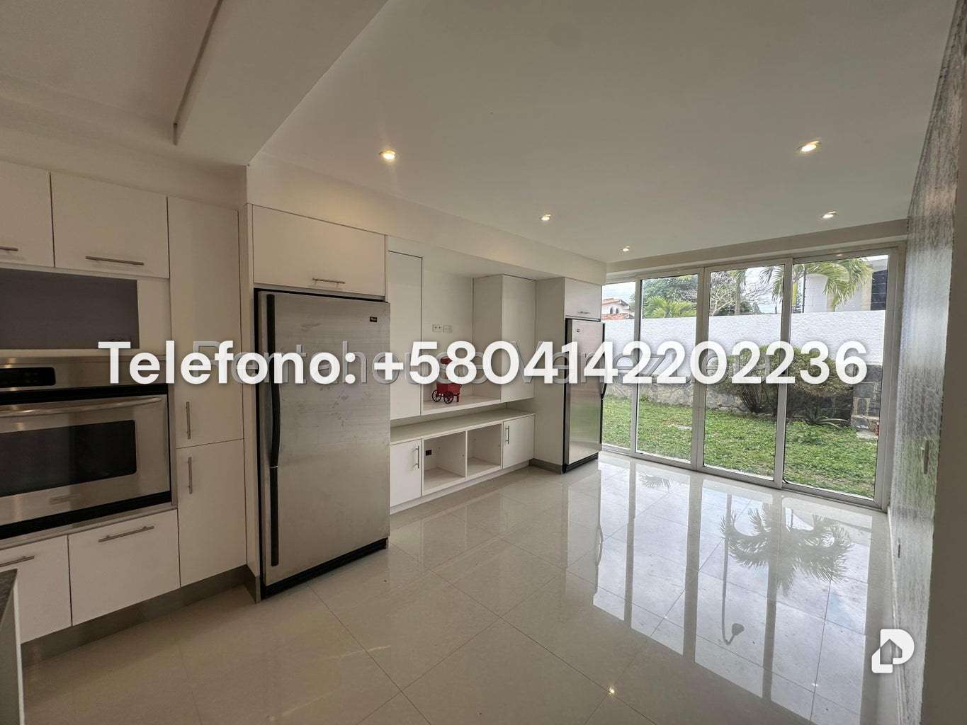Casa en Lomas de La Lagunita, Caracas – 9