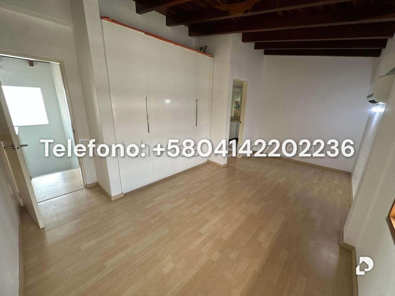 Casa en Lomas de La Lagunita, Caracas – 41
