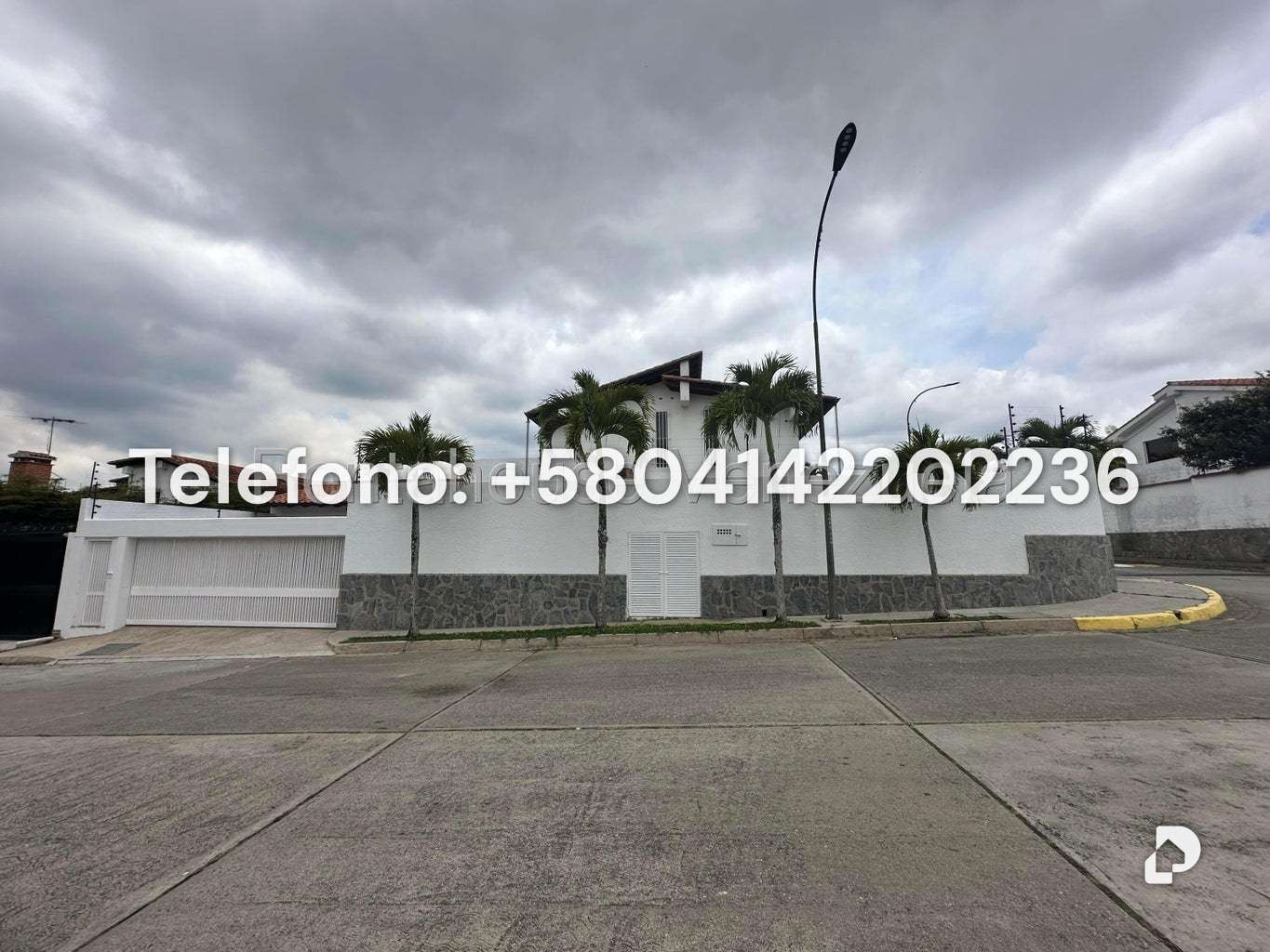 Casa en Lomas de La Lagunita, Caracas – 66
