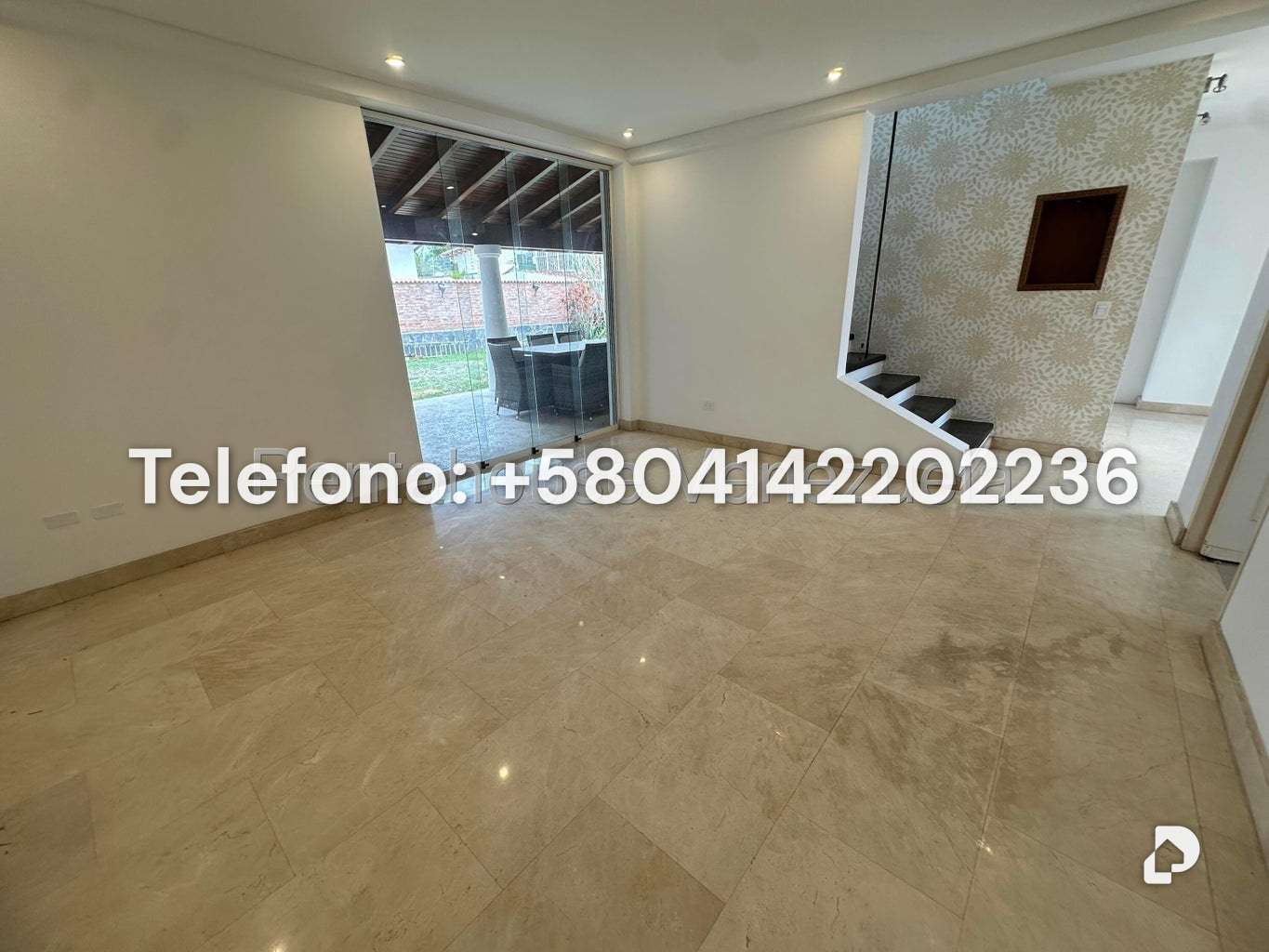 Casa en Lomas de La Lagunita, Caracas – 17