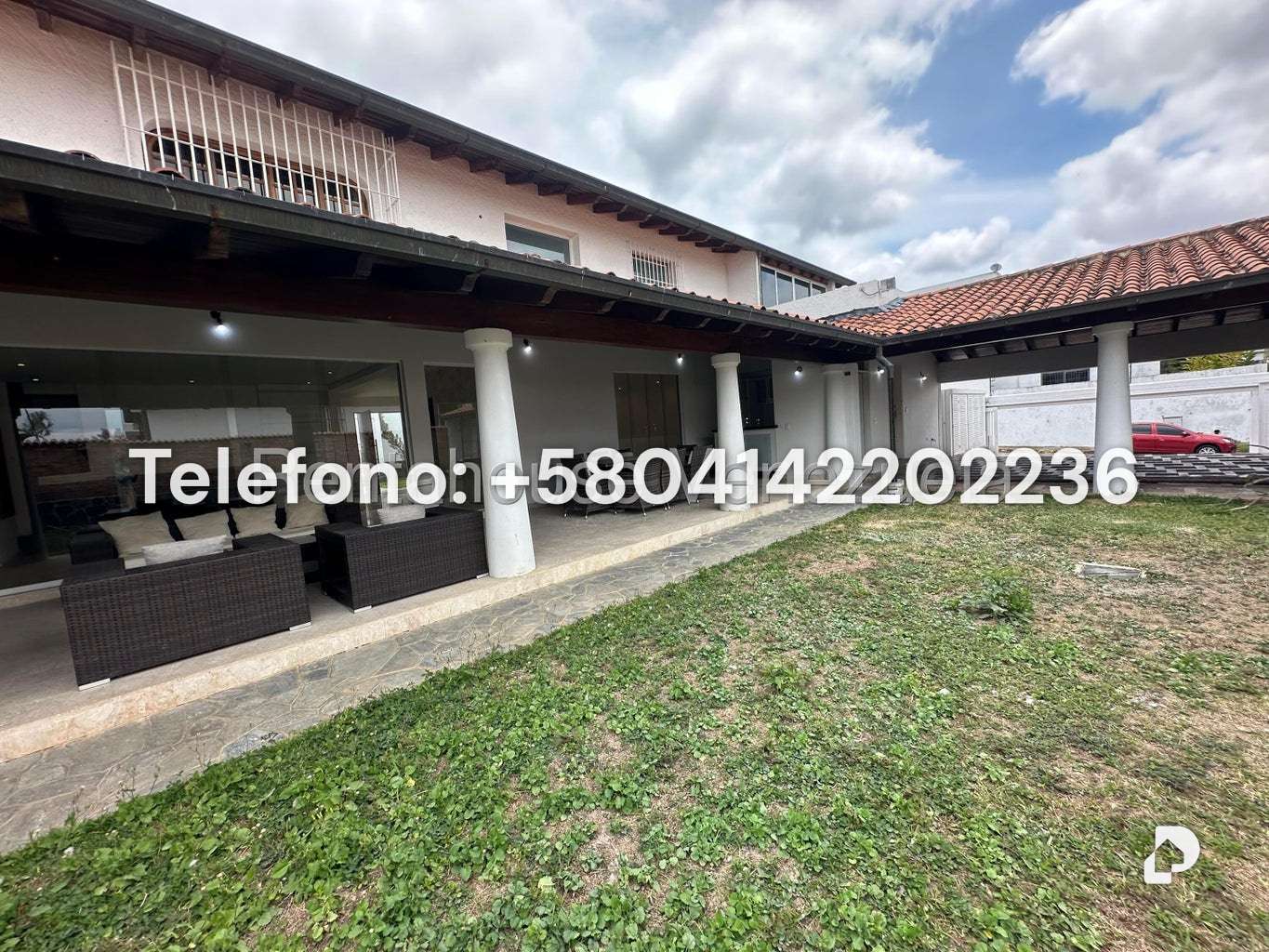 Casa en Lomas de La Lagunita, Caracas – 57
