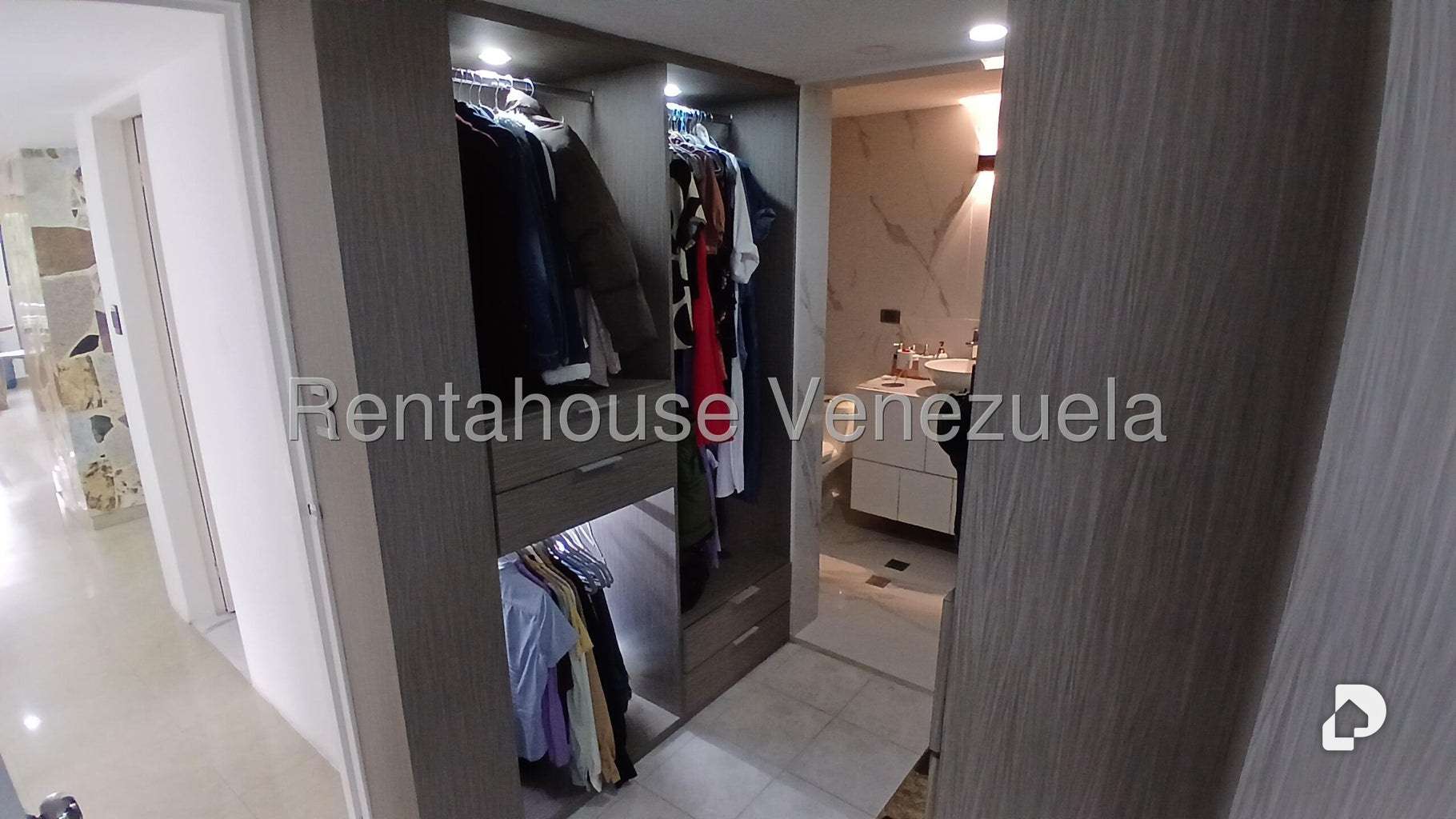 Apartamento en Las Esmeraldas, Caracas – 53
