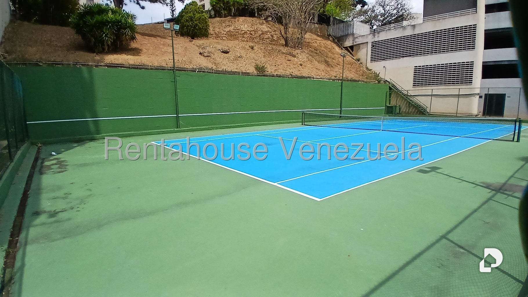 Apartamento en Las Esmeraldas, Caracas – 2