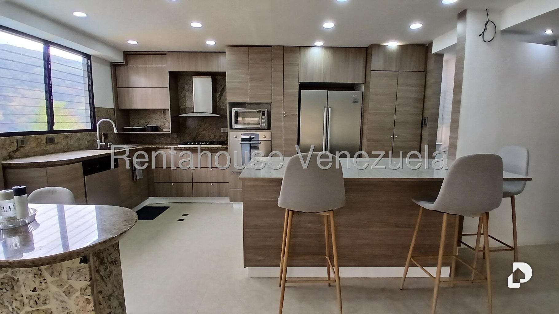 Apartamento en Las Esmeraldas, Caracas – 25
