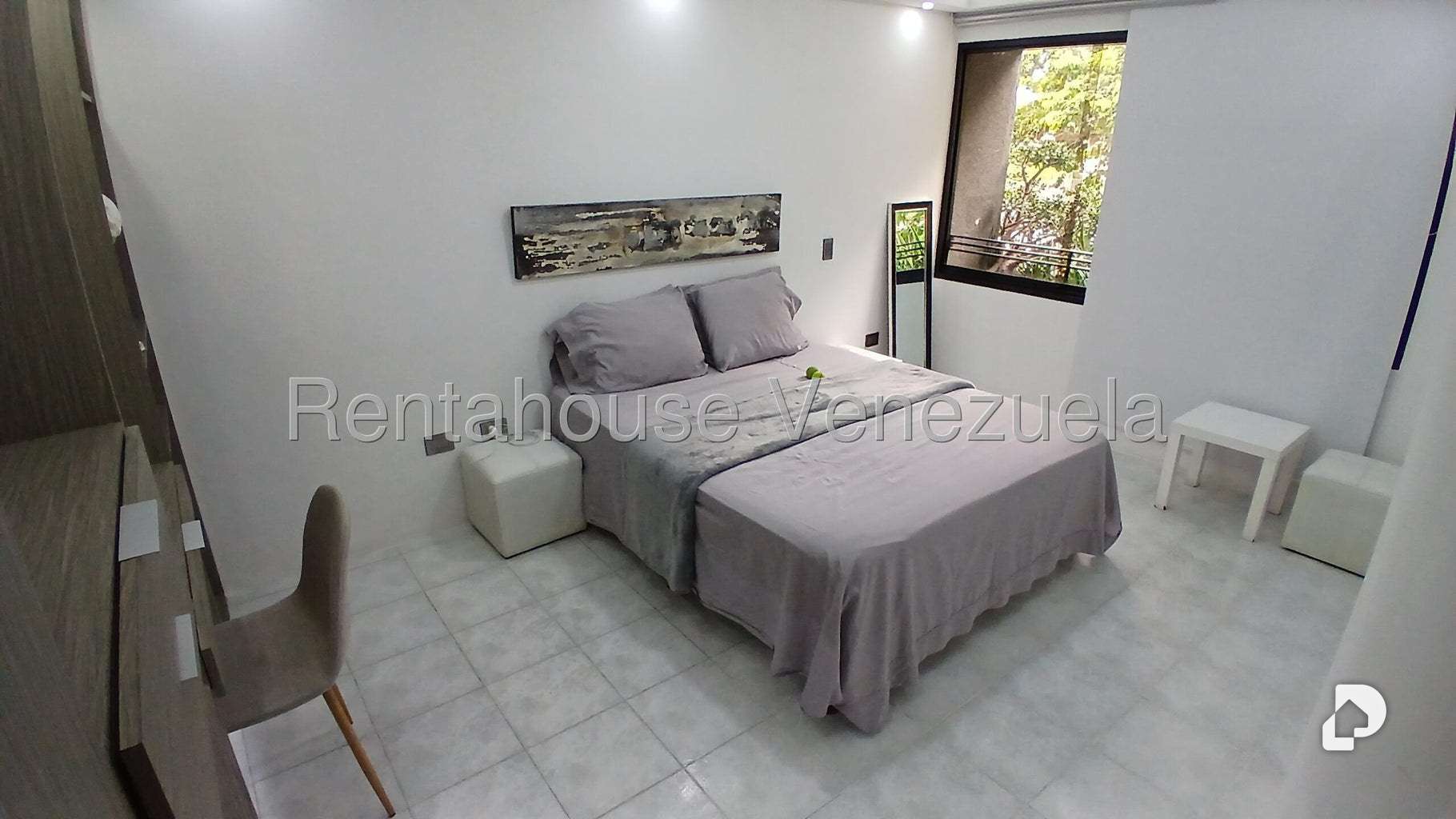 Apartamento en Las Esmeraldas, Caracas – 50
