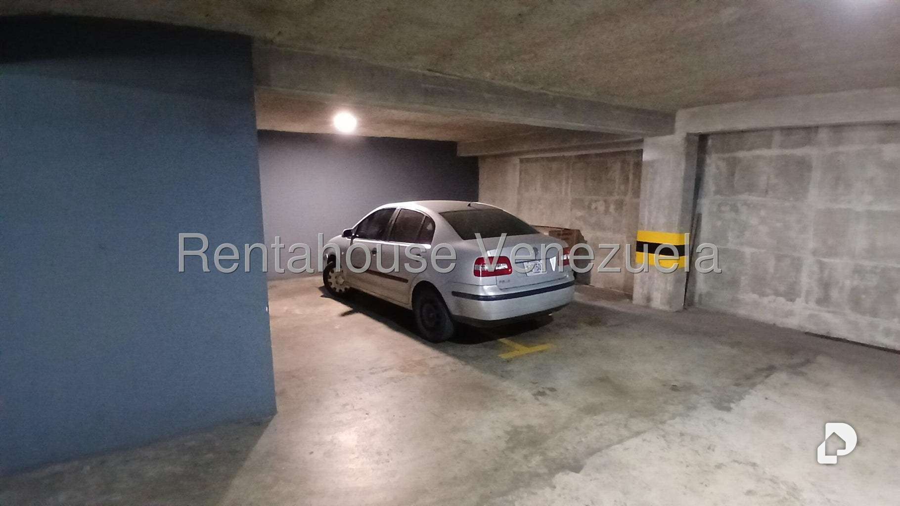 Apartamento en Las Esmeraldas, Caracas – 17