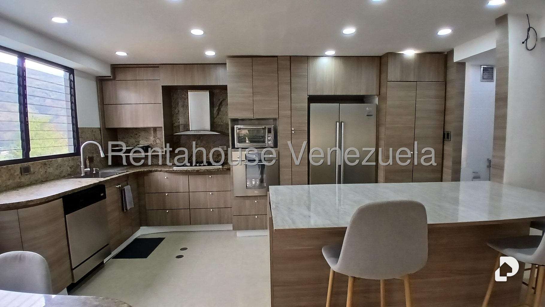 Apartamento en Las Esmeraldas, Caracas – 26