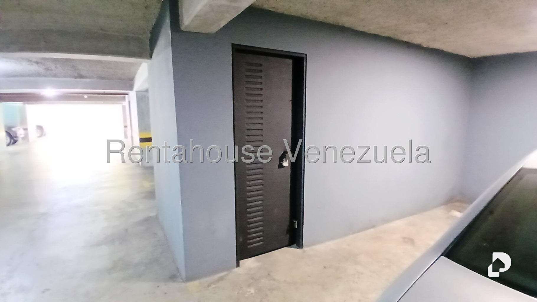 Apartamento en Las Esmeraldas, Caracas – 18