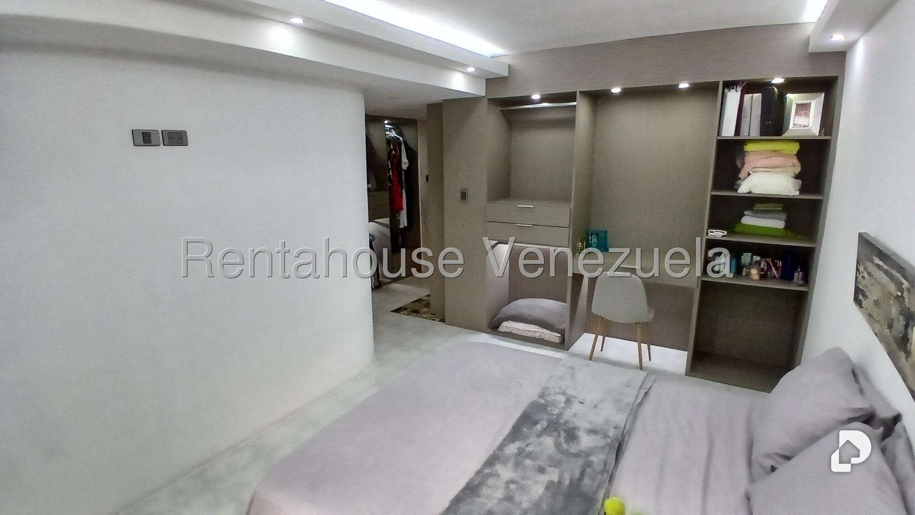 Apartamento en Las Esmeraldas, Caracas – 49