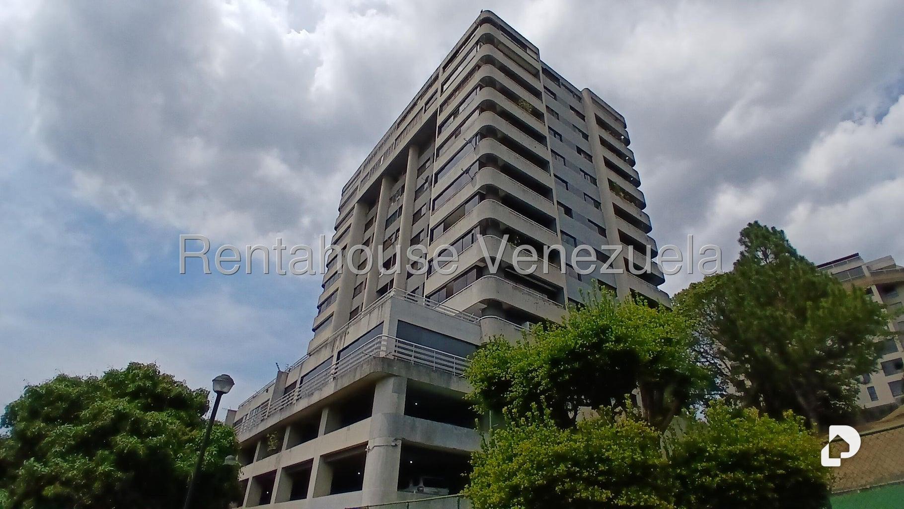 Apartamento en Las Esmeraldas, Caracas – 1