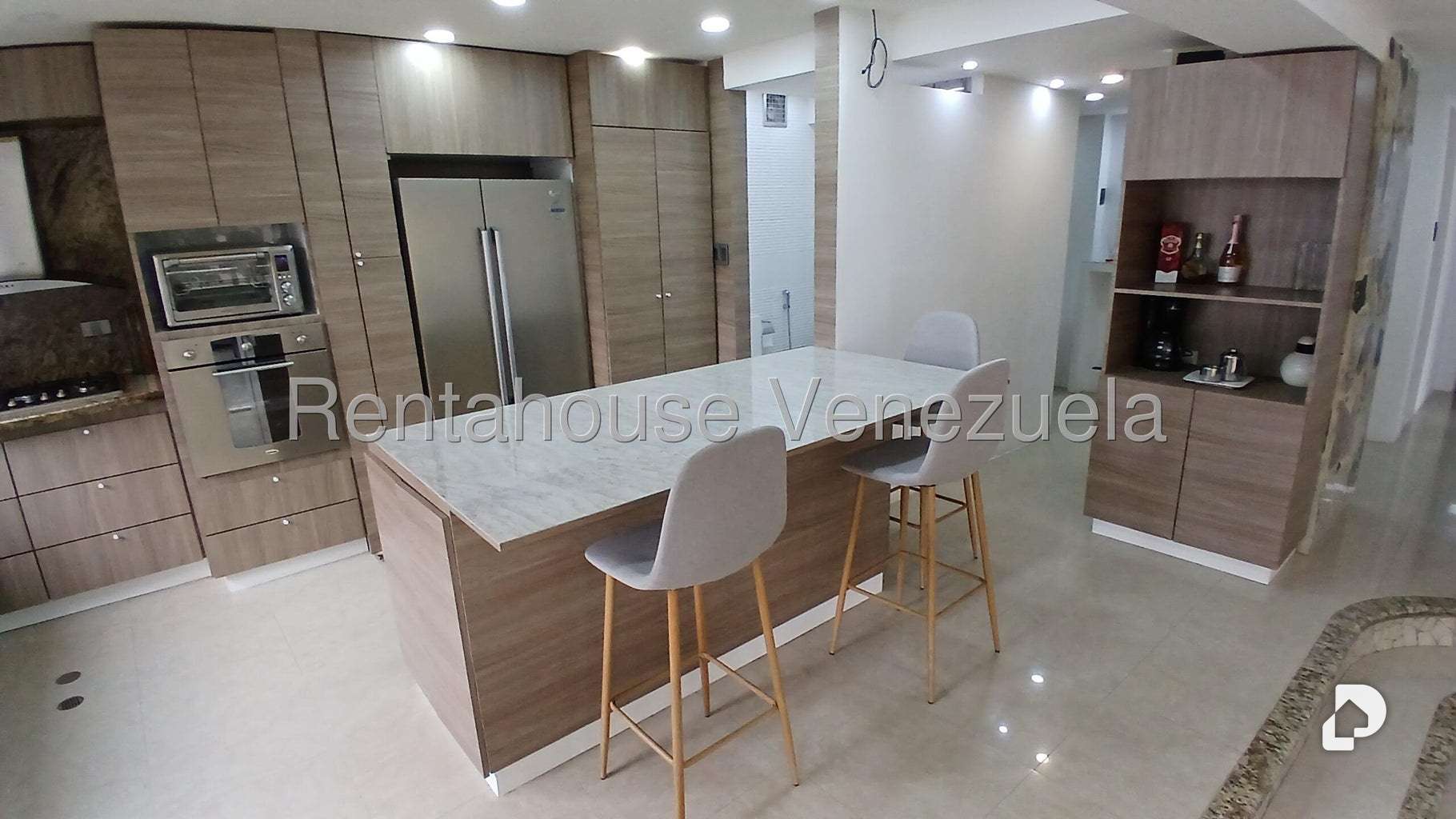 Apartamento en Las Esmeraldas, Caracas – 36