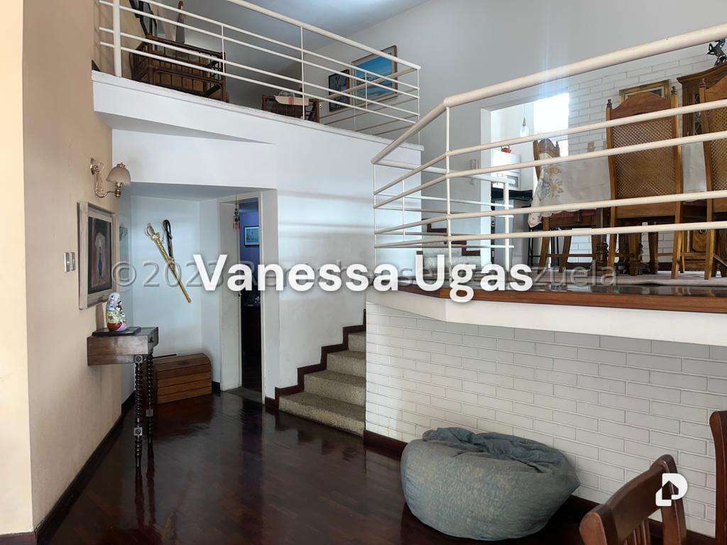 Casa en San Román, Caracas – 24