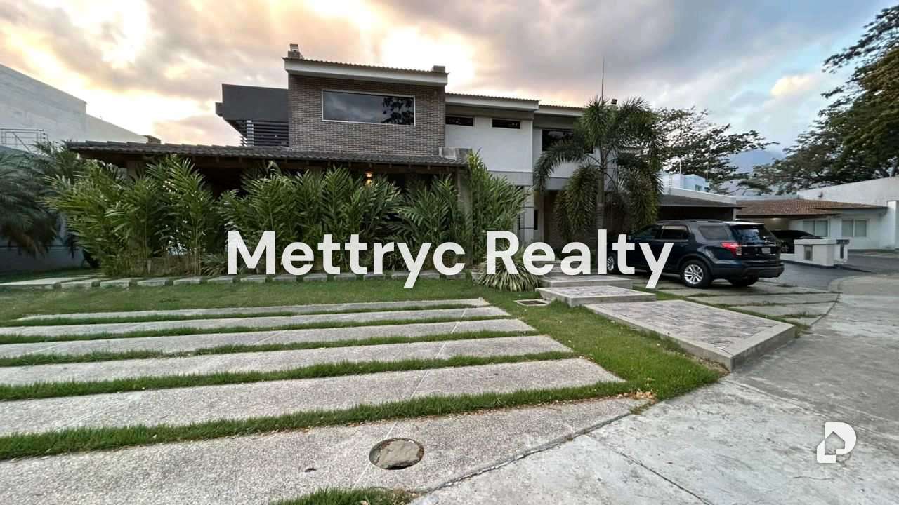 House in Villas San Diego Country Club, Valencia – 1
