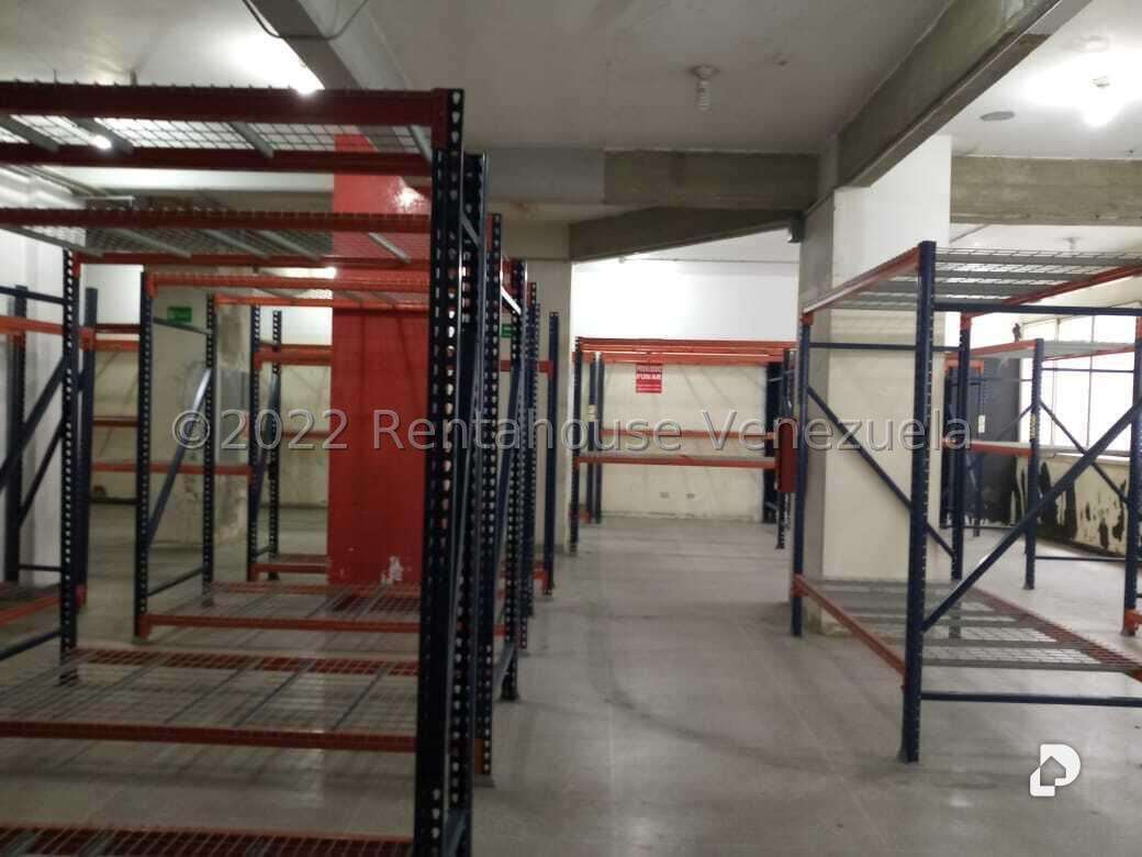 Local comercial en Parroquia La Candelaria, Caracas – 21