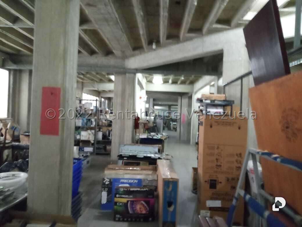 Local comercial en Parroquia La Candelaria, Caracas – 14