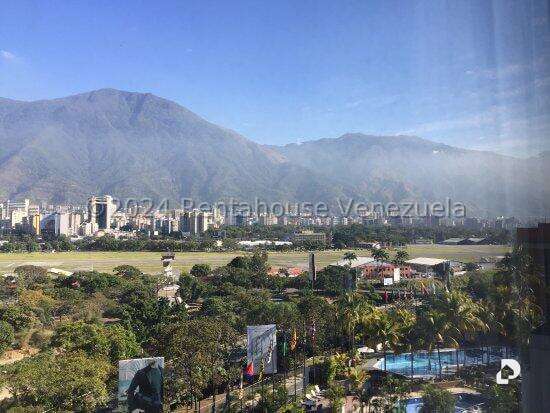 Oficina en Chuao, Caracas – 16