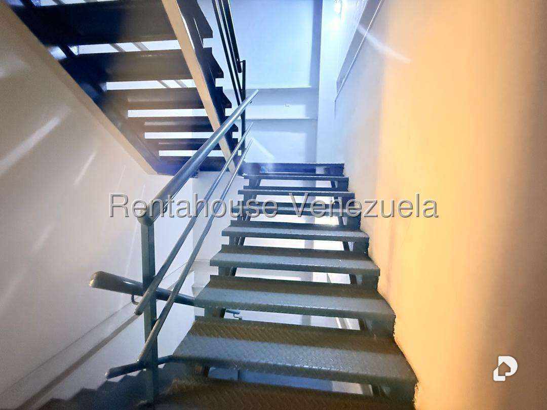 Edificio en La Candelaria, Caracas – 19