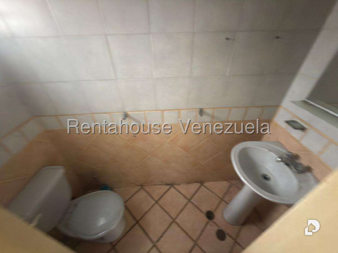 Edificio en La Candelaria, Caracas – 23