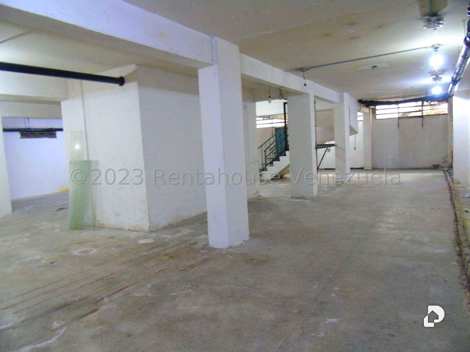 Local comercial en Parroquia La Candelaria, Caracas – 10