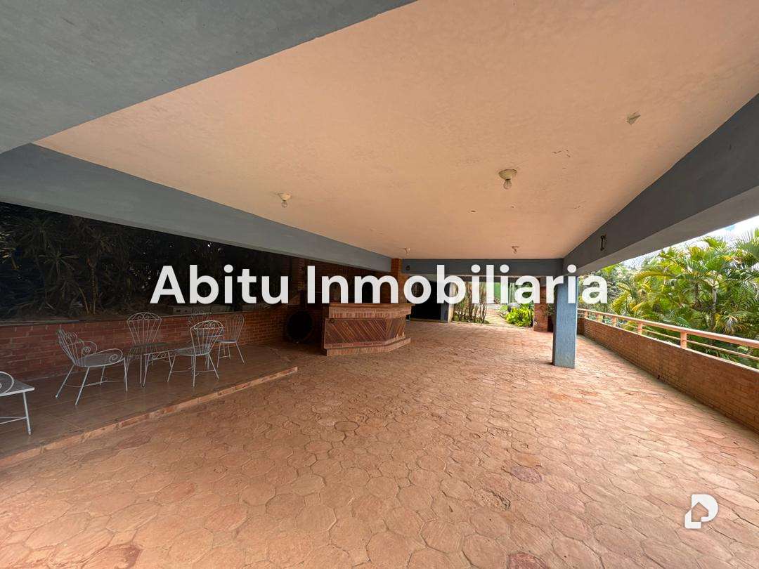 Casa en Cerro Verde, Caracas – 14
