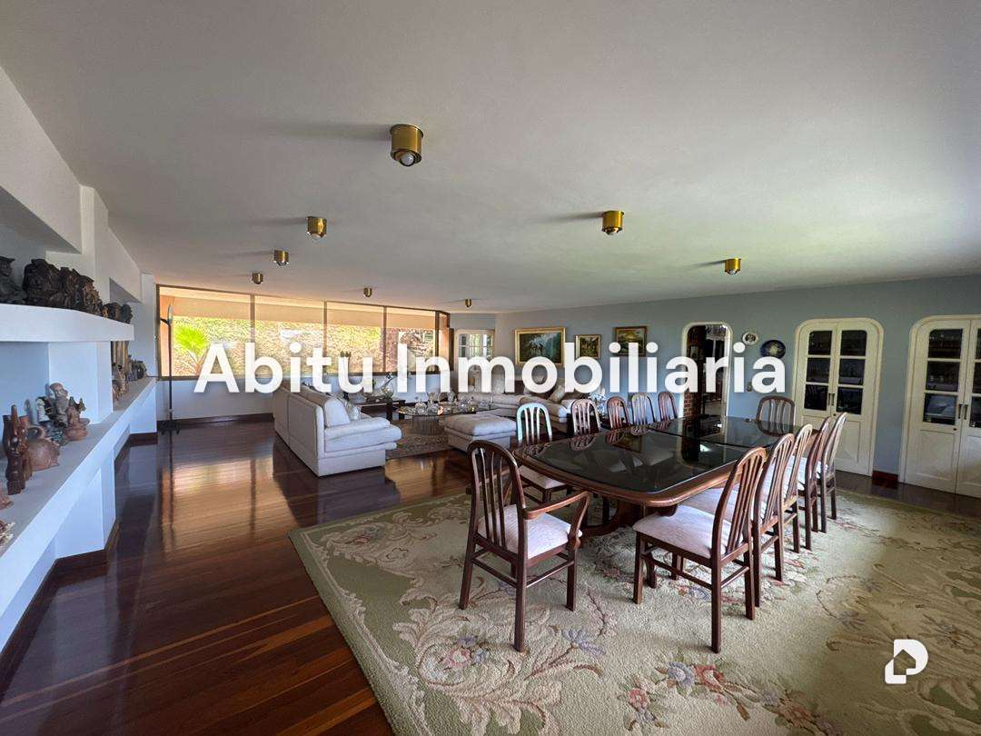 Casa en Cerro Verde, Caracas – 22