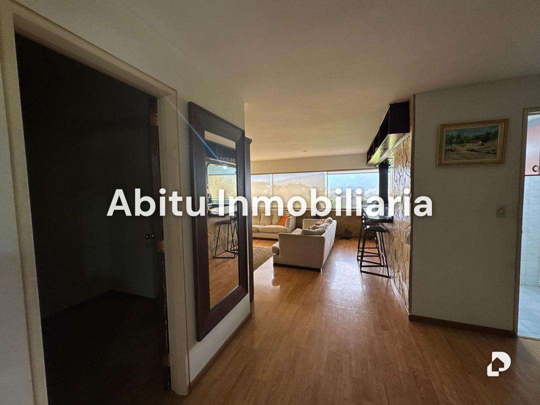Casa en Cerro Verde, Caracas – 23