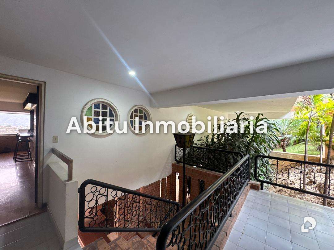 Casa en Cerro Verde, Caracas – 25