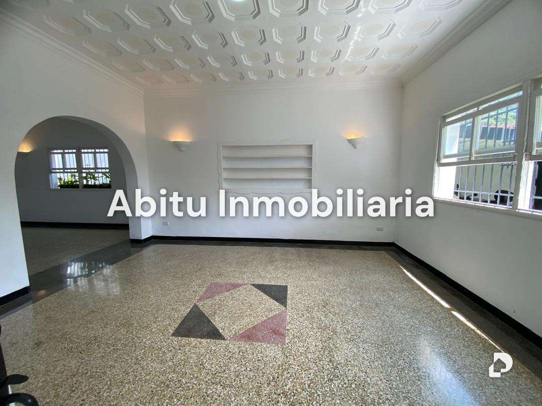 Casa en Altamira, Caracas – 9