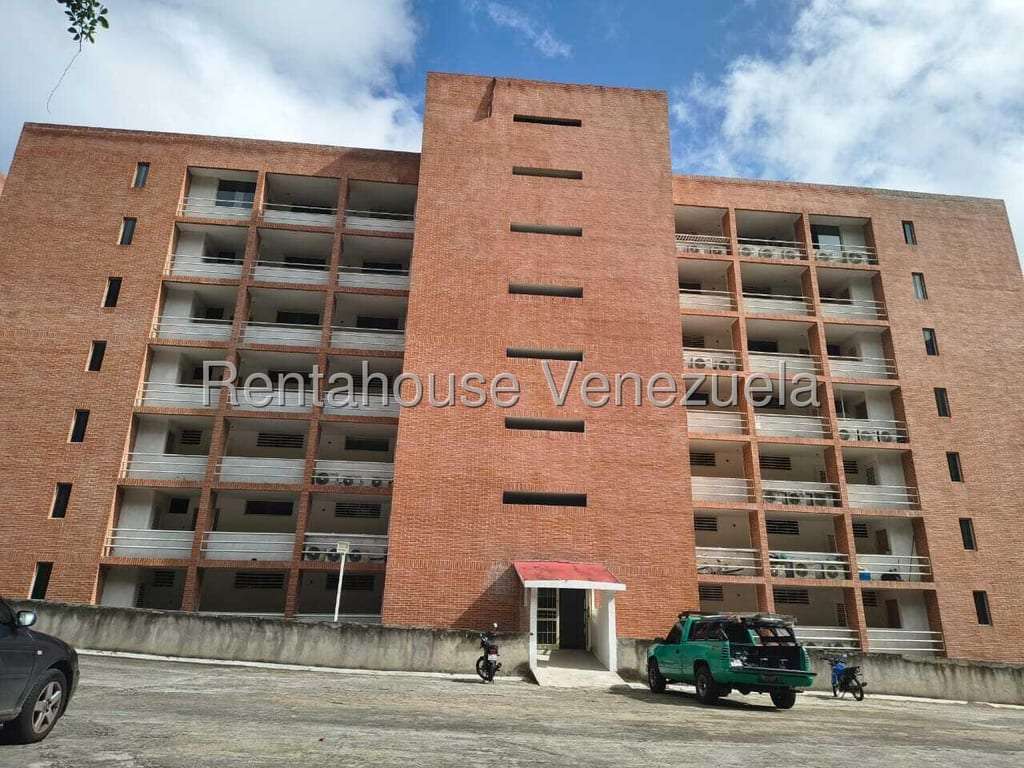 Apartment in Los Naranjos (del Cafetal), Caracas - 1