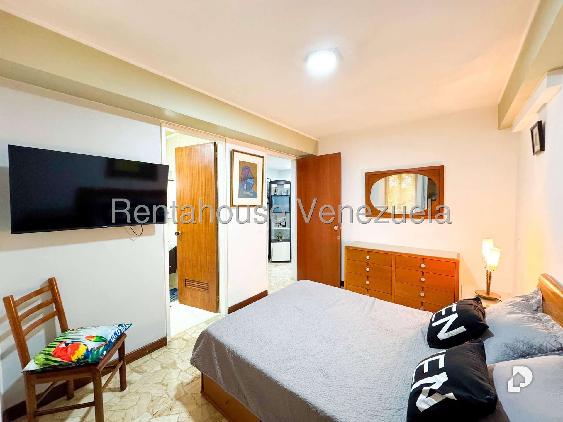 Apartamento en El Rosal, Caracas – 24