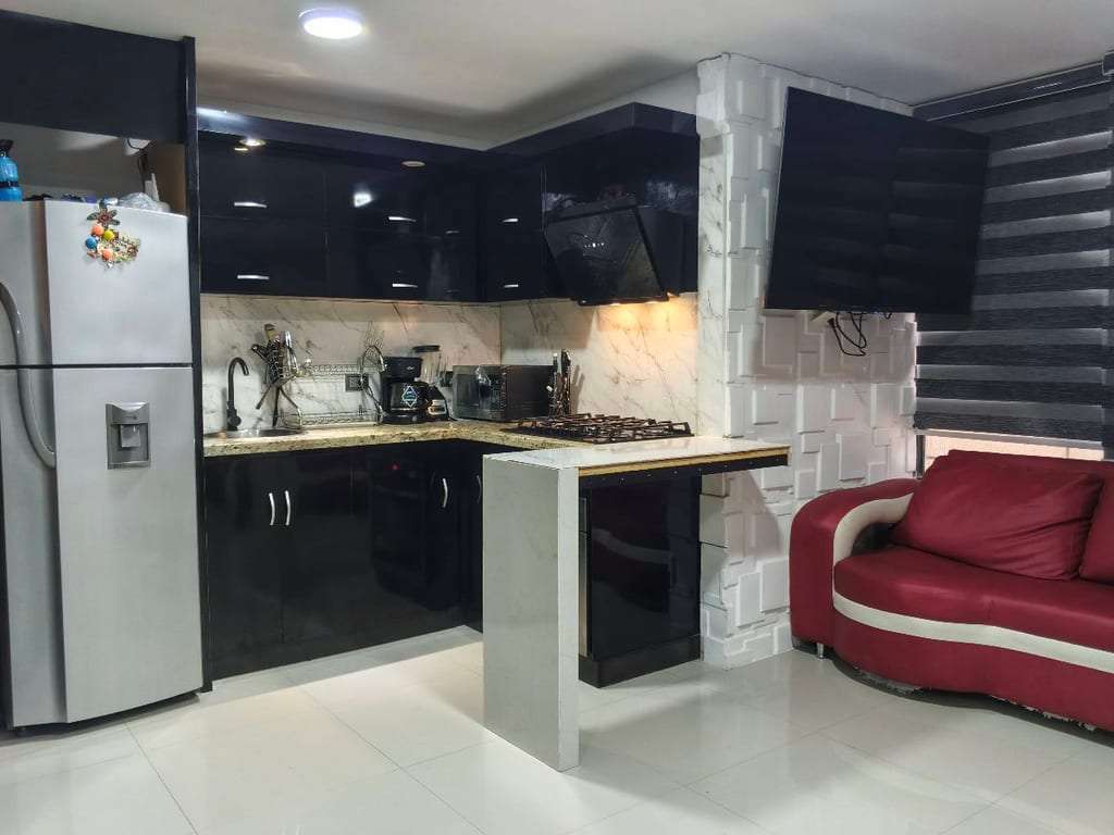 Apartamento en Valle Topacio, Valencia - 1
