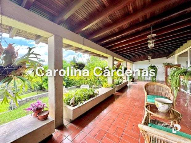 Casa en Cumbres de Curumo, Caracas – 2