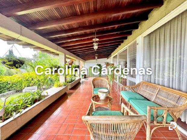 Casa en Cumbres de Curumo, Caracas – 16