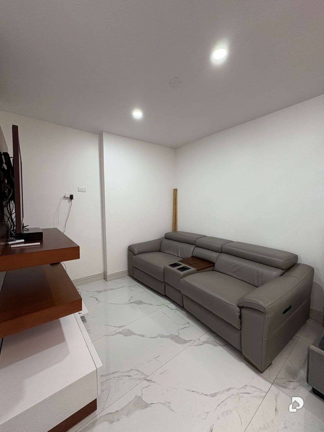 House in La Tahona, Caracas – 12
