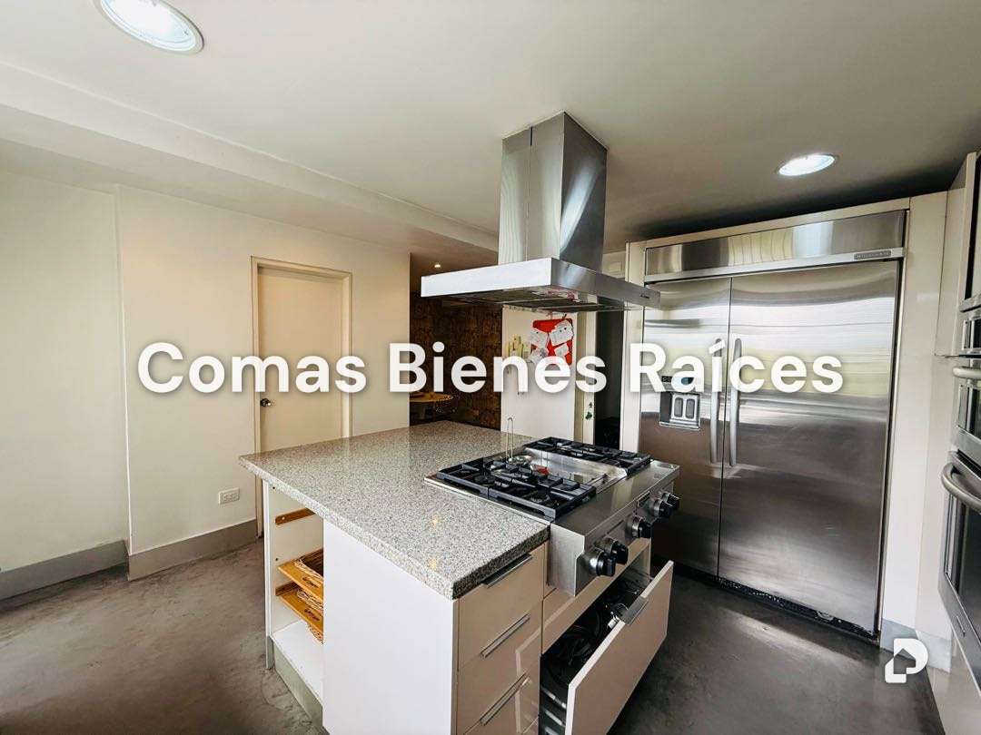 Apartment in Country Club, Caracas – 8