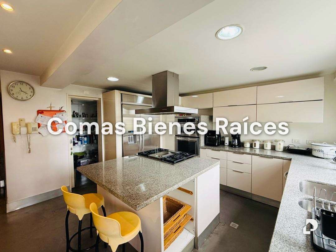 Apartment in Country Club, Caracas – 6