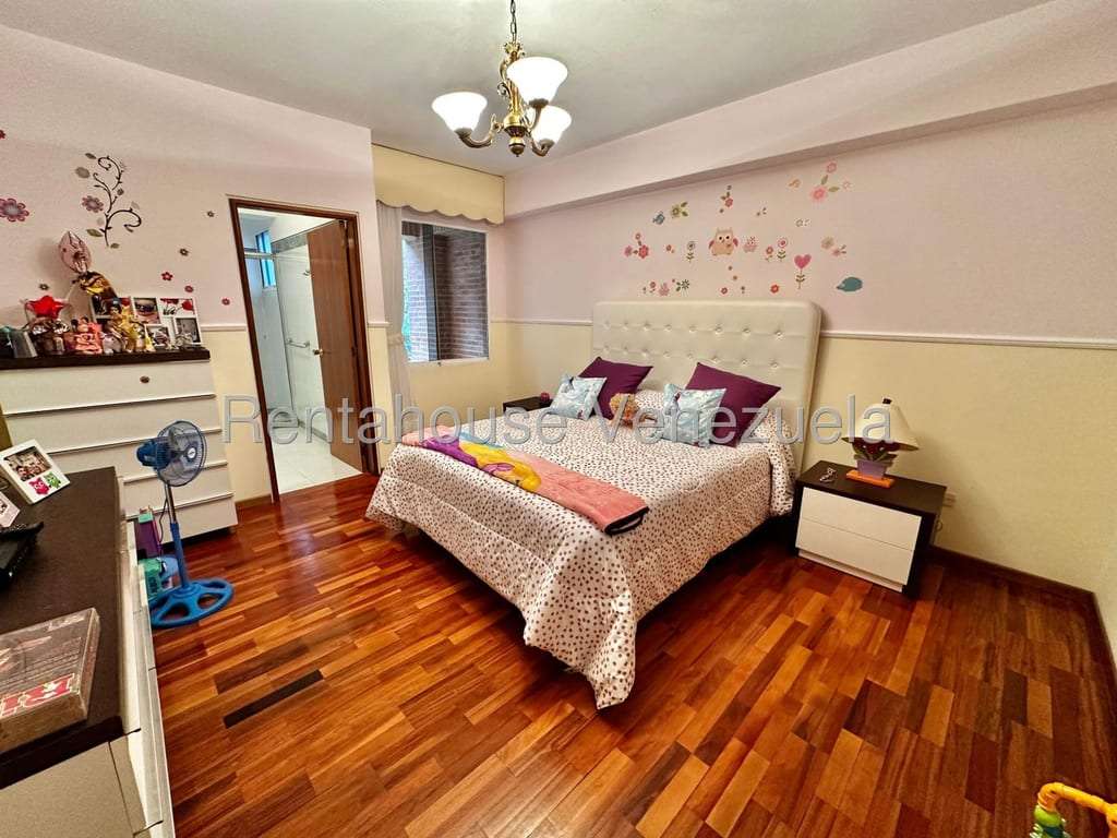 Apartamento en La Lagunita Country Club, Caracas