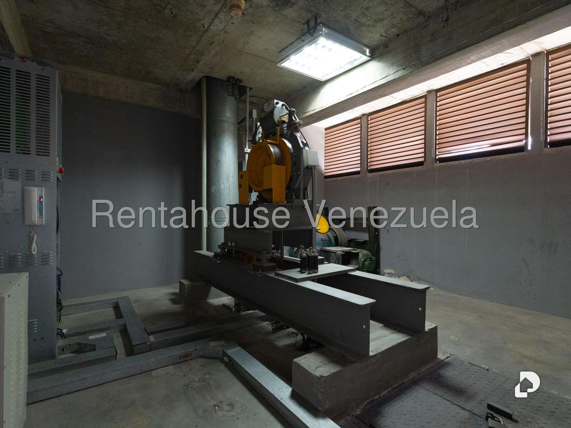 Edificio en Las Mercedes, Caracas – 14