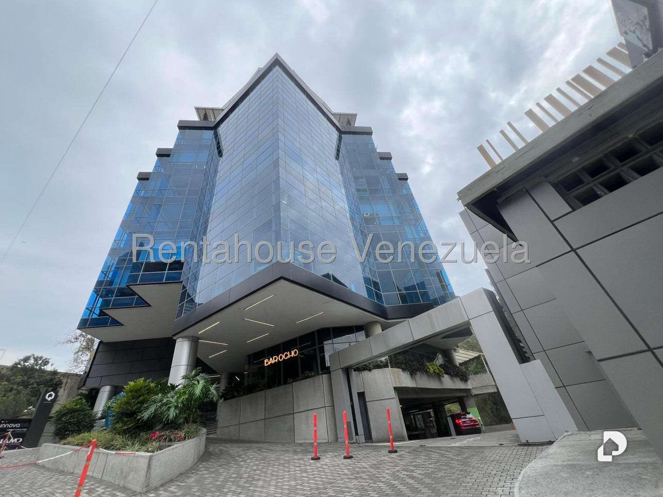 Local comercial en Cerro Verde, Caracas – 1